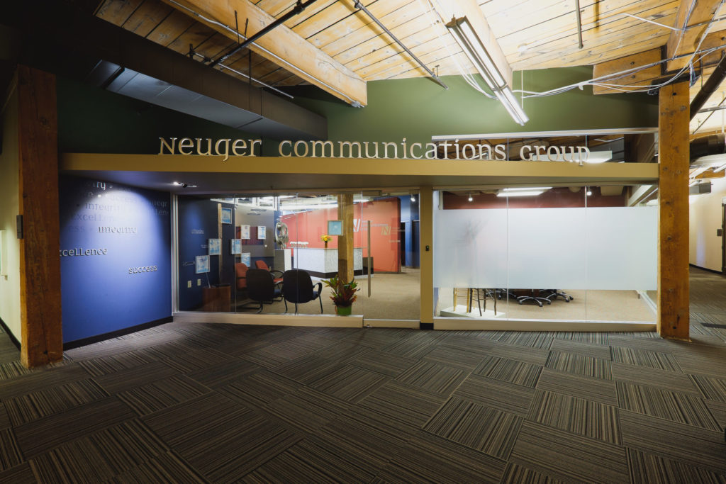 Neuger Comm-001